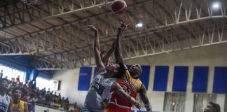 Arnaud Noah of Let’s Go Strived–CSA-B battles two Team Davies Paint-LCC-B players for the rebound. PHOTO COURTESY OF STEPHEN TAN