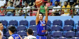 Alwyn Alday of Bacolod BingoPlus was left all alone by the Zamboanga City Family Sardines defense for a jump shot. MPBL PHOTO