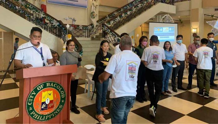 18-drug-reformists After undergoing a month-long program, 18 drug reformists graduated from the Balay Silangan drug-intervention facility. A ceremony was held at the Bacolod City Government lobby on Dec. 20, 2022. BCD PIO FACEBOOK