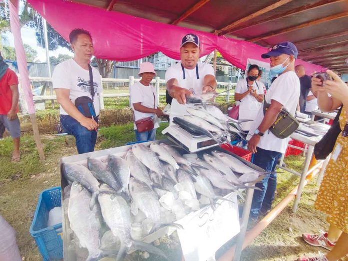 Bangus-fest Some 5.1 tons of milkfish or “bangus” were on display at the first Bangus Fair of the Guimaras provincial government at the capitol grounds on Friday, Dec. 16, 2022. GUIMARAS NOW FACEBOOK PHOTO