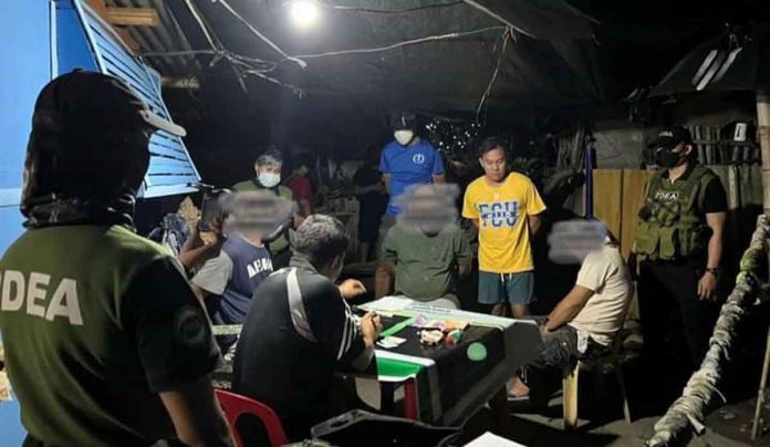 Roxas-drug-bust-(1) On Wednesday evening, Dec. 21, 2022, P74,800 worth of suspected shabu was seized in a buy-bust operation in Barangay Inzo Arnaldo Village, Roxas City. Photo by PDEA 6 FACEBOOK PAGE PHOTO