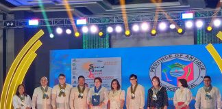 Gov. Rhodora Cadiao (5th from left) receives the 2022 Seal of Good Local Governance for the Antique provincial government from the Department of Interior and Local Government at The Manila Hotel on Dec. 15. PROVINCE OF ANTIQUE FACEBOOK PHOTO