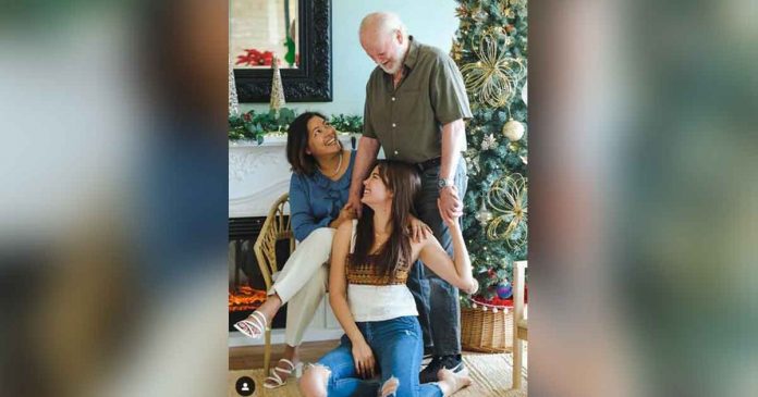 catriona Catriona Gray is grateful to be spending the holidays with her parents, Ian Gray and Normita Magnayon, in Australia.