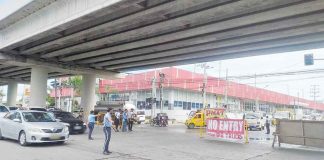 Iloilo City’s Public Safety and Transportation Management Office closed the Circumferential Road 1 intersection on Thursday, Dec. 8, to give way to the carousel traffic scheme in the vicinity of the Ungka flyover. The scheme was suspended after just three hours of implementation because it failed to ease traffic congestion. AJ PALCULLO/PN