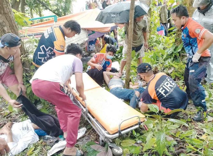 Aklan-road-mishap A supposed happy family trip ended with two members dead and seven others injured in Nabas, Aklan on Monday afternoon. MDRRMO NABAS