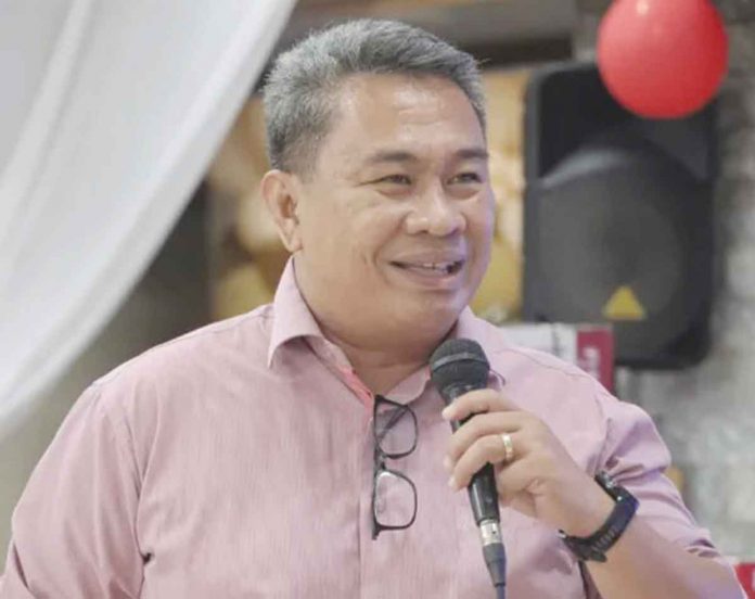 DSWD The Department of Social Welfare and Development Region 6 led by Director Carmelo Nochete releases a total of P310,880 in assistance to families affected by the shear line in Kalibo and New Washington towns in Aklan and in Cadiz City, Negros Occidental. DSWD-6 PHOTO