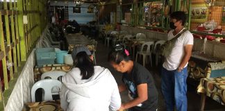 Two Manokan Country tenants were served with pay-or-vacate notices after failing to comply with the compromise agreement with the Bacolod City government yesterday, Jan. 10. AKSYON RADYO BACOLOD PHOTO