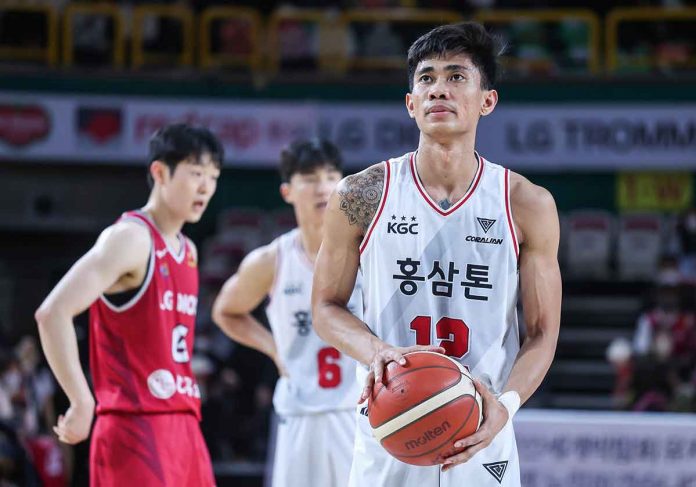 abando-andang Filipino cager Rhenz Abando struggles anew with his shots for Anyang KGC Ginseng Corporation in the 2022-2023 Korean Basketball League. KBL PHOTO