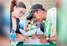 198 ASF-affected farmers in Oton get financial aid African Swine Fever-affected farmers in Oton, Iloilo received financial assistance from the Iloilo provincial government on Jan. 19. PROVINCIAL VETERINARY OFFICE PHOTO