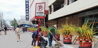 Around 300 sweepers were scattered in Iloilo City’s downtown area as early as 3 a.m. yesterday to make the city streets clean again after the Dinagyang Festival 2023 celebrations.