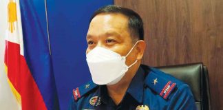 Police Regional Office 6 director, Police Brigadier General Leo Francisco, says that he will heed the appeal of Department of Interior and Local Government secretary Benjamin Abalos Jr. for all police colonels and generals to tender resignations to address the drug menace that has infiltrated the police force. RUBY SILUBRICO/PN