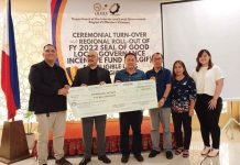 The local government of Patnongon, Antique through Vice Mayor Thomas V. Bacaoco received P5-million worth of incentive fund from Department of Interior and Local Government regional director Juan Jovian Ingeniero. MUNICIPALITY OF PATNONGON FACEBOOK PHOTO