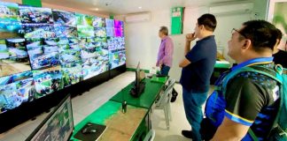 Mayor Ronnie Dadivas paid the Emergency Operations Center (EOC) of Tapaz, Capiz a visit recently. Roxas City plans to establish its own EOC. RONNIE DADIVAS FACEBOOK