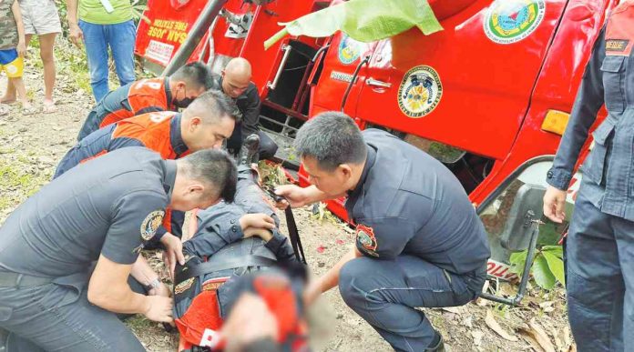 Fire truck A fire truck turned turtle in San Jose de Buenavista, Antique, due to malfunctioning brakes, injuring one fireman. BFP RSIX SANJOSE FIRESTATION FACEBOOK