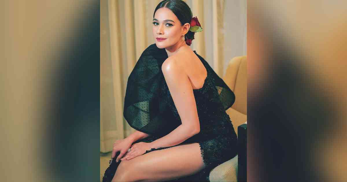 bea alonzo black dress Atelier - @beaalonzo attends the Singaporean Film Festival in a custom #pattyang black crystal gown with ostritch featers