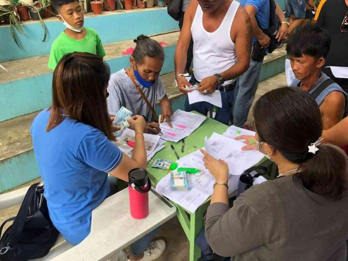 cash aid Molo fire victims received P5,000 cash aid from the Iloilo City Government on Tuesday, Feb. 7. ILOILO CITY MAYOR’S OFFICE PHOTO