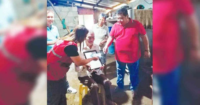 jordan-centenarian The 100-year-old resident of Jordan, Guimaras, received a P100,000 tax-free cash benefit and a letter of felicitation from the President. LGU JORDAN FACEBOOK PAGE