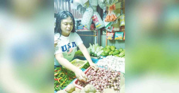 onion The P125 suggested retail price (SRP) of imported red onions will take effect on Wednesday, Feb. 8. The Department of Agriculture, however, said setting SRP for locally produced onions is not on the table just yet. AJ PALCULLO/PN