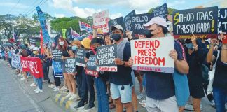 Bagong Alyansang Makabayan - Panay leads a rally marking the 37th anniversary of the 1986 EDSA People Power Revolution in front of the Iloilo provincial capitol on Friday, Feb. 24. Other progressive groups, youth activists, students, and concerned individuals from across Iloilo city and province joined. AJ PALCULLO/PN