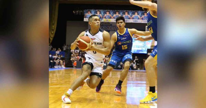 thirdy-keifer Ferdinand “Thirdy” Ravena III and San-En NeoPhoenix prevails over his elder brother Kiefer Ravena and Shiga Lakes in the 2022-2023 Japan B.League action. PHOTO COURTESY OF JAPAN B.LEAGUE