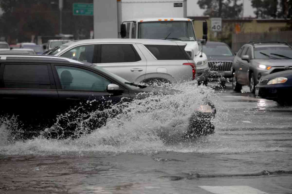 California storm brings flooding, leaves thousands without power
