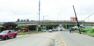The Buhang flyover is expected to ease the traffic congestion at the intersection of the Iloilo Circumferential Road and the Iloilo-Capiz Road (new route) especially during rush hours. It will be opened to traffic on the last week of March. AJ PALCULLO/PN