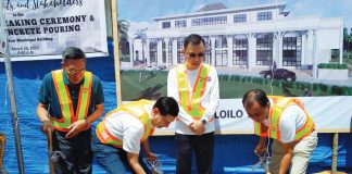 Cong. Lorenz Defensor (second from left) and USWAG Ilonggo party-list’s Rep. James Ang (second from right) lead the groundbreaking for new municipal hall of Janiuay, Iloilo. IME SORNITO/PN