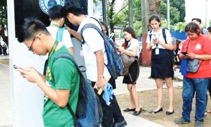 WiFi The Department of Information and Communications Technology says the public must not abuse the free WiFi program or they will be forced to put in restrictions on its usage. PHILSTAR PHOTO