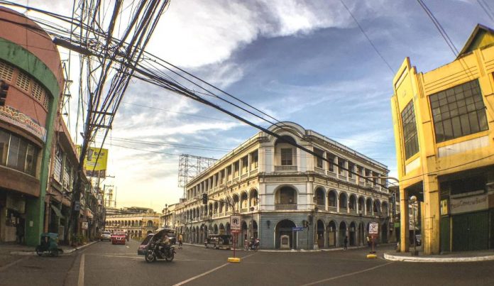 front banner pic and caption FOR A MORE BEAUTIFUL CALLE REAL. The aesthetics of Iloilo City’s historic Calle Real will be appreciated more once it has been freed from unsightly wirings. Underground cabling is a transformative program of the city government to make Iloilo City more livable. Aside from Calle Real, the undergrounding of wires will also be implemented in public plazas, heritage hubs as well as along the Sen. Benigno Aquino Jr. Avenue.