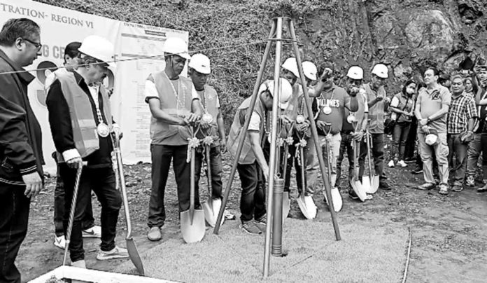 irrigation The National Irrigation Administration held a groundbreaking for the P664-million Bayuyan Small Reservoir Irrigation Project. PIA PHOTO