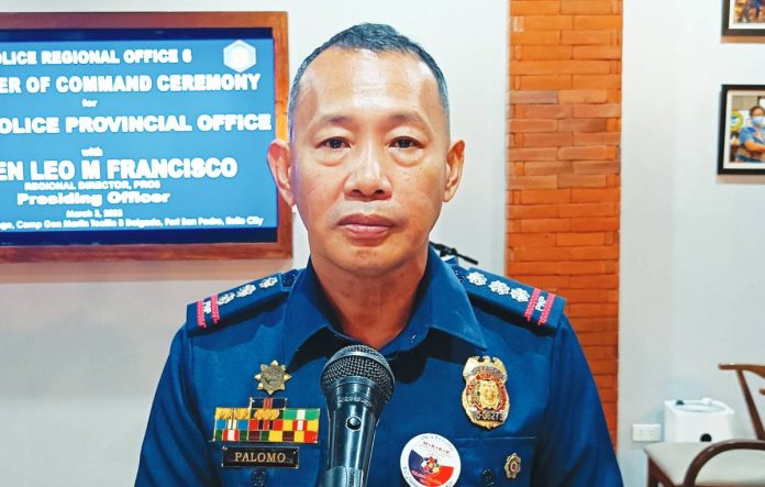 palomo Police Colonel Ronaldo Palomo, director of the Iloilo Police Provincial Office, assured the public there are no organized private armed groups or vigilantes operating in the province.
