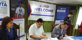 Anti-Red Tape Authority (ARTA) director general Ernesto V. Perez, Iloilo City’s Mayor Jerry Treñas and ARTA executive assistant Ma. Socorro Jocelyn Abot signed the memorandum of agreement (MOA) relative to the continued implementation of the Integrated Business Permits and Licensing System Software and other related ARTA-sanctioned programs. The MOA signing was held during the launching of the ARTA Region 6 office at the National Food Authority building in Barangay Quintin Salas, Jaro district. GLENDA TAYONA/PN