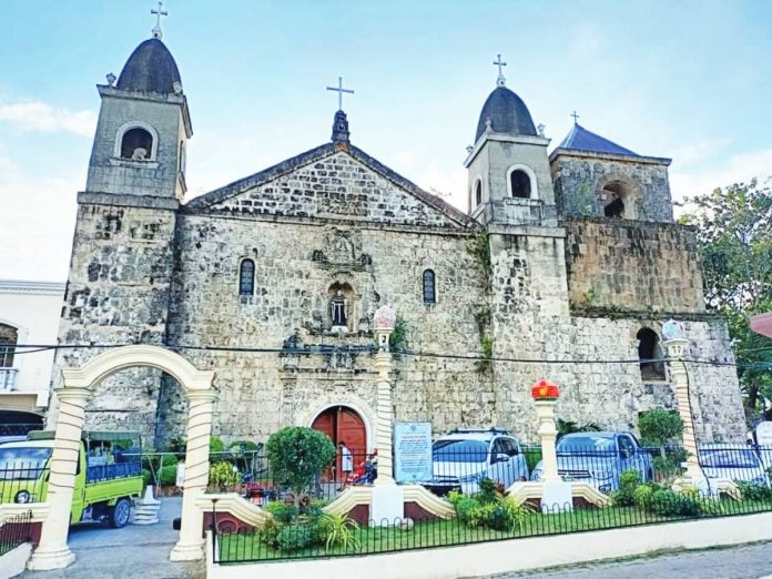 St.-John-of-Sahagun-Church-in-Tigbauan