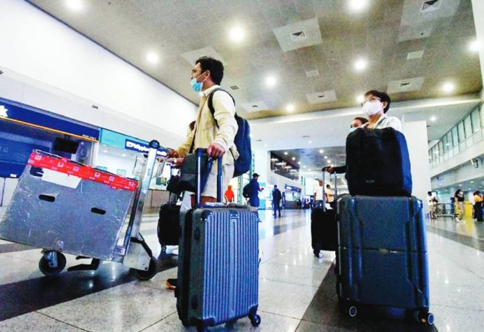 airports Passengers arrive at the Ninoy Aquino International Airport Terminal 3 in Pasay City. MARK DEMAYO, ABS-CBN NEWS/FILE