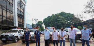 Mayor Jerry P. Teñas (third from left) turned over six new patrol cars to the Iloilo City Police Office, headed by director Colonel Joeresty Coronica (second from left) on Monday, April 17. JERRY TREÑAS FACEBOOK PHOTO