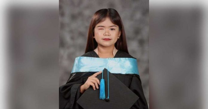 Arsenio_superimposed Vanessa F. Arsenio of Calinog, Iloilo was the only person with disability who passed the March 2023 Licensure Examination for Professional Teachers. BALITA HALIN SA KAPITOLYO PHOTO