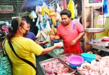 The Philippines currently has a chicken supply surplus equivalent to about 101 days, according to the United Broiler Raisers Association. AJ PALCULLO/PN