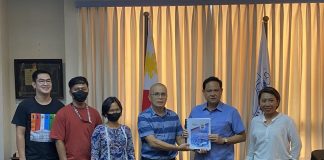 Iloilo Provincial Planning and Development Office chief Mario Nillos (4th from left) presents to Gov. Arthur Defensor Jr. a copy of the Iloilo Provincial Public Transport Route Plan 2023-2026 to be submitted to the Department of Transportation for approval. BALITA HALIN SA KAPITOLYO FB PHOTO