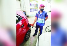Oil prices down over P1/liter today Petron Corp. announces it will cut prices per liter of gasoline by P1.50, diesel by P1.30, and kerosene by P1.40. PN PHOTO