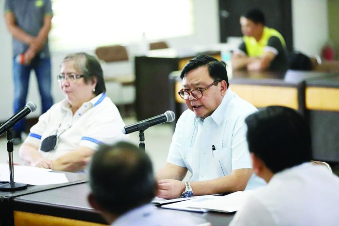 Treñas_pic_resized Iloilo City’s Mayor Jerry Treñas discusses the power concerns of Western Visayas with key energy sector stakeholders such as the Department of Energy, National Grid Corp. of the Philippines, and generation and distribution utilities during the Regional Development Council 6’s Infrastructure and Development Committee meeting. ILOILO CITY MAYOR’S OFFICE PHOTO