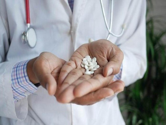UP_resized Using mathematical models, researchers from the University of the Philippines – Diliman College of Science Institute of Mathematics have found that contraceptives can still remain effective despite reducing their hormone content by as much as 92%. TOWFIQU BARBHUIYA / PEXELS.COM