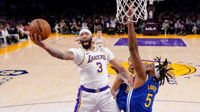 sports_NBA_resized Los Angeles Lakers’ Anthony Davis had an impressive Game 3 bounce-back game under both baskets after contributing minimally in Game 2, blocking four shots and leading the Lakers’ latest strong defensive effort. AP