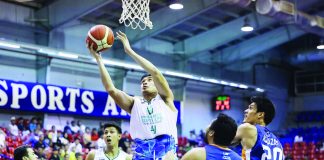 Negrense Raul Soyud of Phoenix Super LPG Fuel Masters was uncontested with his inside basket. PBA PHOTO