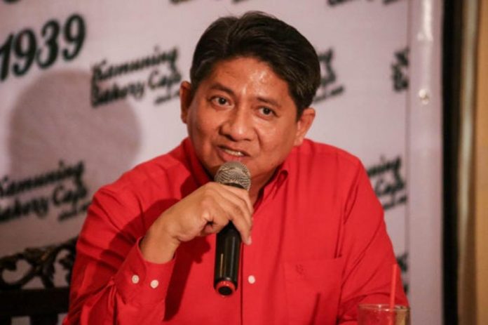 gadon_resized Presidential Adviser for Poverty Alleviation Larry Gadon has been involved in several complaints to debar him, most recently after he berated and cursed a female journalist for raising the Marcos family’s unpaid estate taxes.