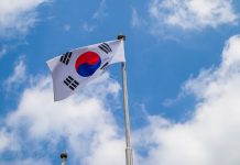 South Korean police clash with officials over LGBT event Photo by Lauren Seo on Unsplash
