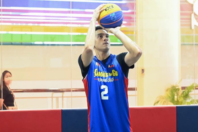 sports vince pic and caption Vince Tolentino. PHOTO COURTESY OF CHOOKS-TO-GO