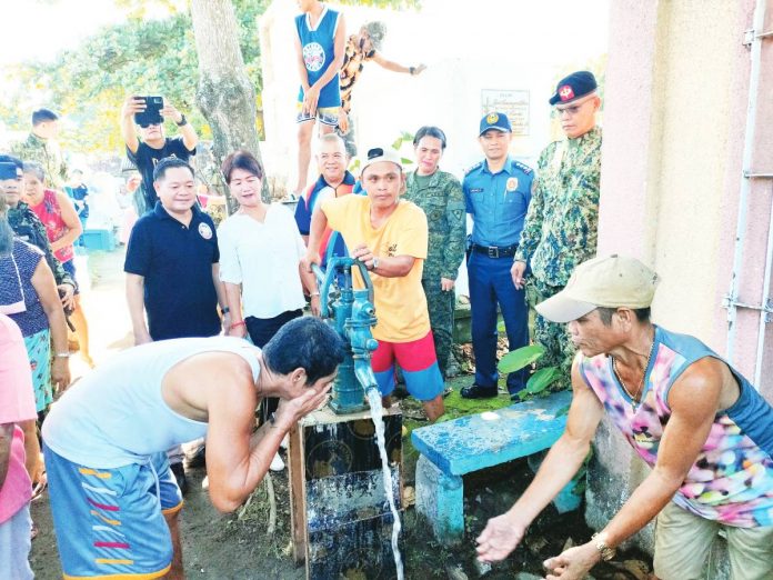 water pumps For easier access to water, the Iloilo City Police Office and the 3rd Civil Military Operations Battalion of the 3rd Infantry Division of the Philippine Army turned over water pumps to workers of Tanza Public Cemetery in Iloilo City. AJ PALCULLO/PN