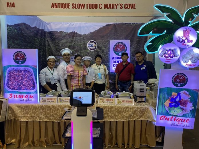 1_resized The Advance Central College exhibitors led by Board Chairperson Rani Rodriguez and President Mary Rose Gemma Rodriguez with TESDA regional director Florencio Sunico during the Central Philippines Tourism Expo.