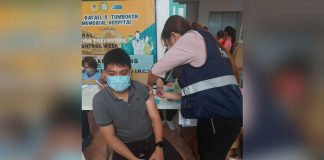 The Provincial Health Office of Aklan begins rolling out the COVID-19 Pfizer-BioNTech bivalent vaccine to health workers and the elderly. PHO-AKLAN PHOTO