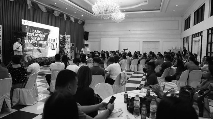 Brgy_PESO_coordinators_resized Iloilo Provincial Administrator Raul Banias addresses Public Employment Service Office coordinators during a service training. PESO-ILOILO PHOTO